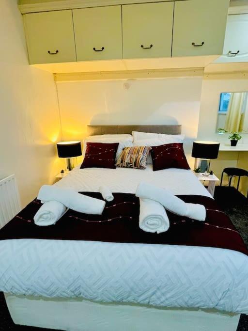 Glamorous Palace With Spa Bath North Shields Exteriör bild